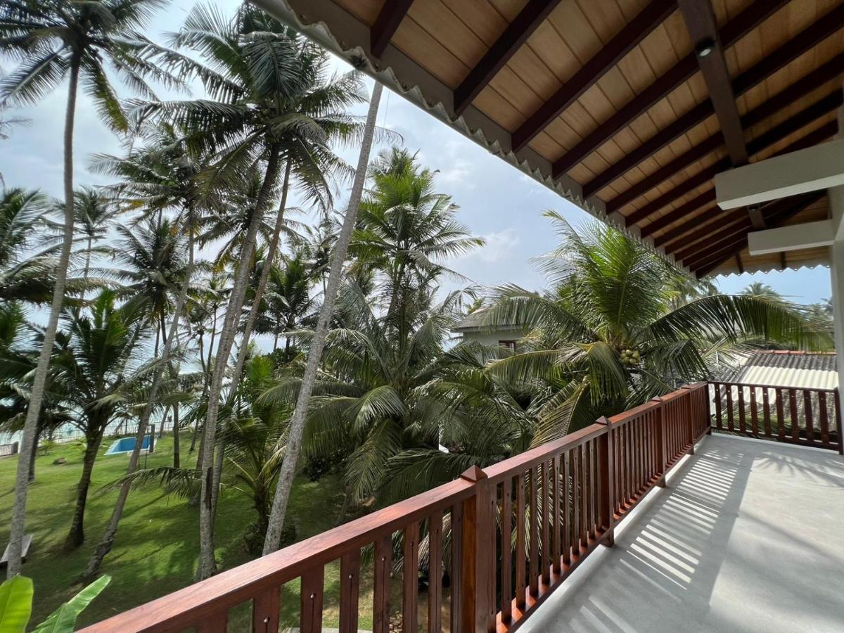Galawatta Beach Resort Unawatuna Exterior photo
