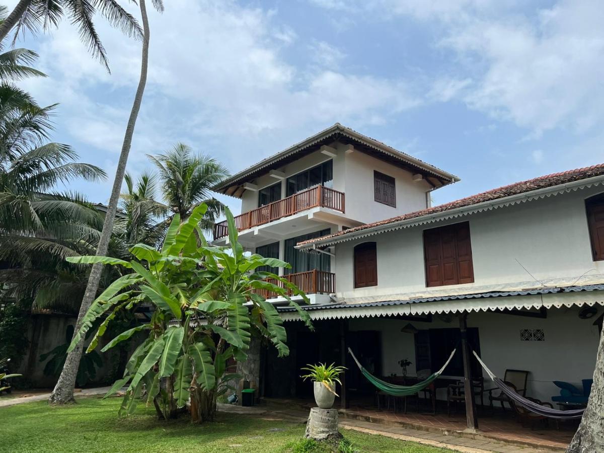 Galawatta Beach Resort Unawatuna Exterior photo