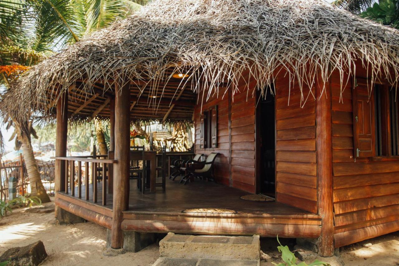 Galawatta Beach Resort Unawatuna Exterior photo